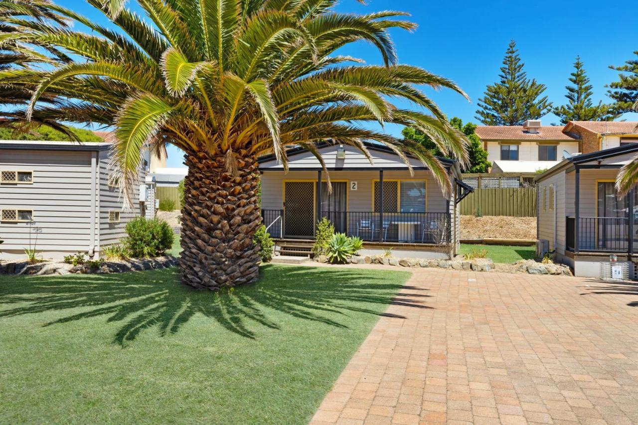 Moana Beach Tourist Park Exterior photo