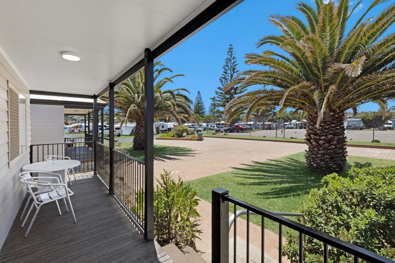 Moana Beach Tourist Park Exterior photo